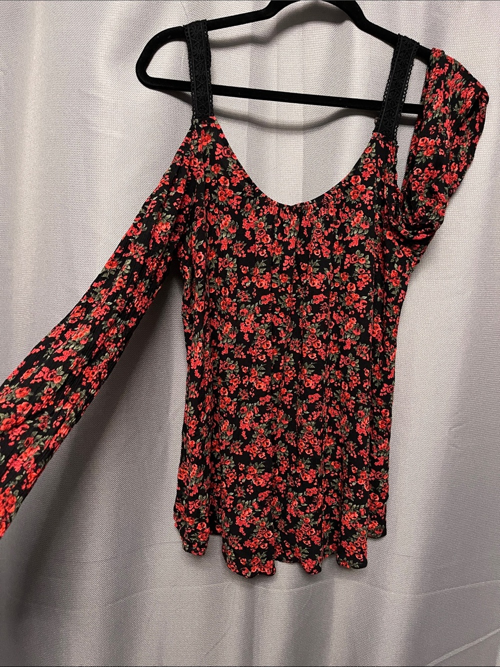 torrid Black Cold-Shoulder Long Sleeve Top with Red Floral Print